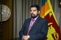 රාජ්‍ය පරිපාලන අමාත්‍ය මහාචාර්ය චන්දන අබේරත්න මහතා අමාත්‍යාංශයේදී වැඩ  අරඹයි.